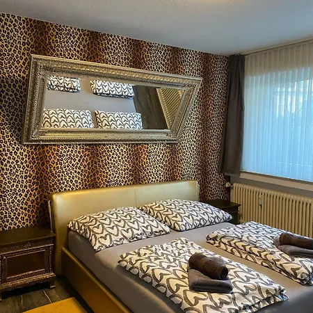 Dusseldorf-south - Self Check-in Apartament Düsseldorf